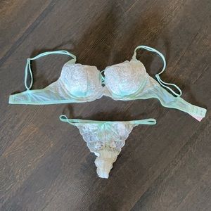Victoria Secret Mint Lace Set 34b/S